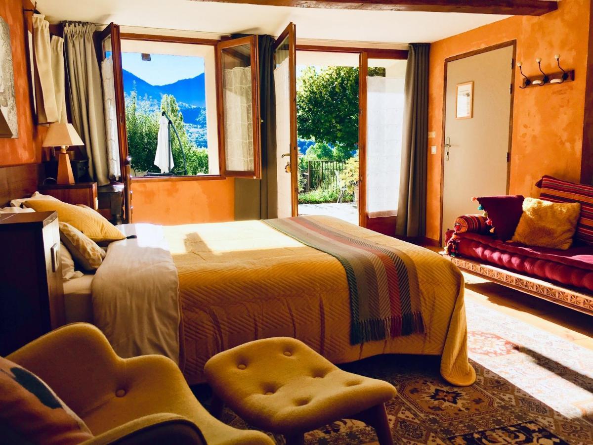 Chambre D'Hotes La Grange Des Ecrins Chabottes Exterior photo
