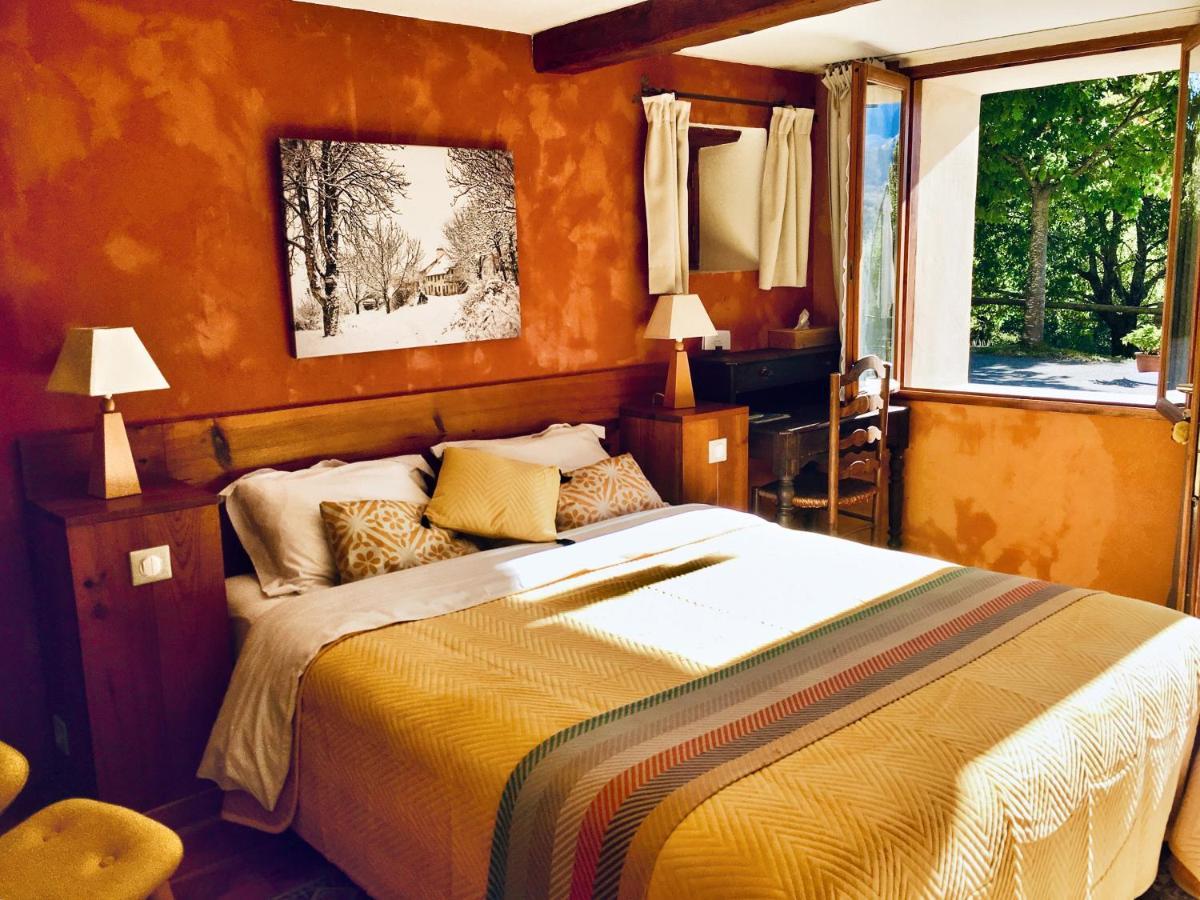Chambre D'Hotes La Grange Des Ecrins Chabottes Exterior photo